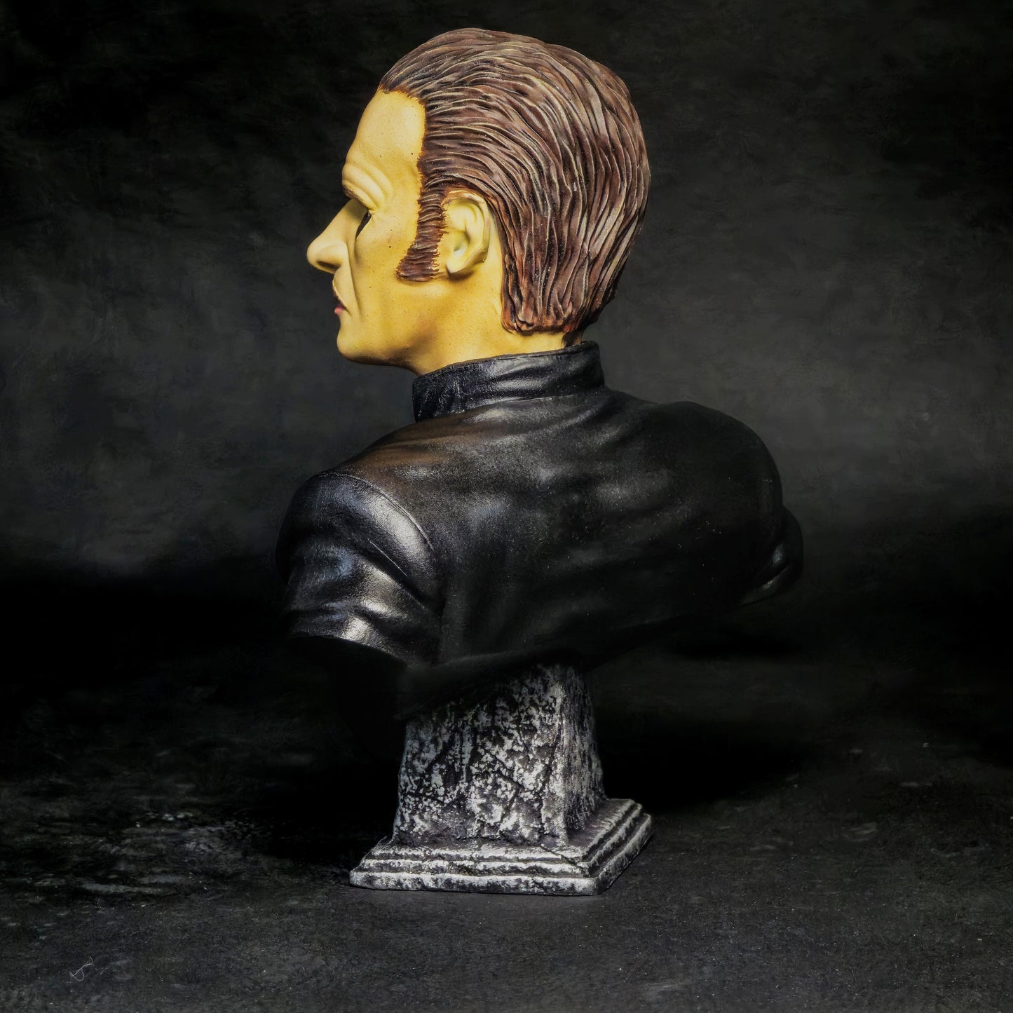 Cardinal Copia Black suit Bust