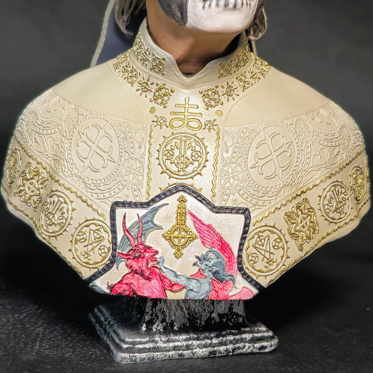 Papa Nihil Bust - Limited edition