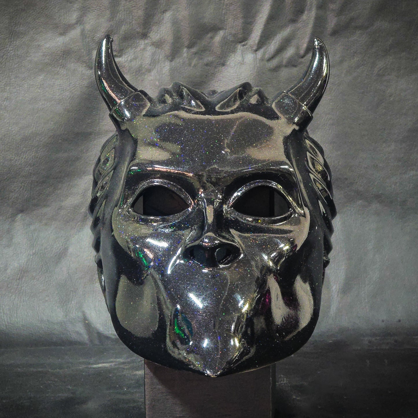 [DEFECTIVE]Nameless Ghoul Meliora Mask - Flake Effect paint